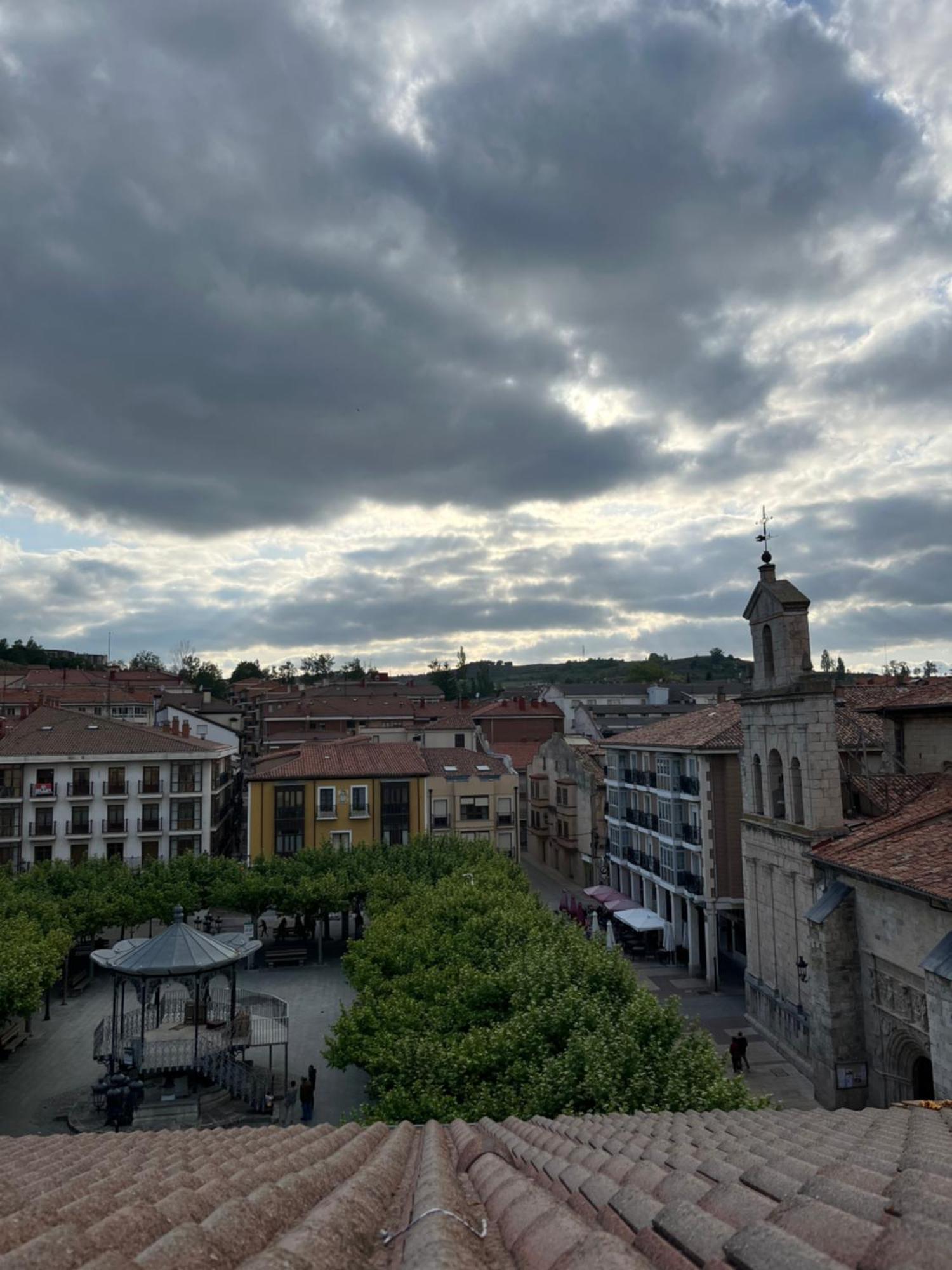 Apartament Mama Mila Briviesca Zewnętrze zdjęcie